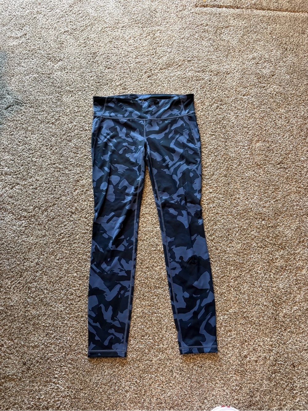 GAP Fit Blue & Black Camo Workout Leggings